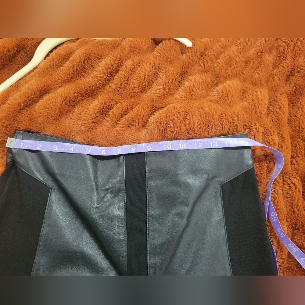 BB Dakota Black Leather Stretch Skirt - Picture 5 of 5